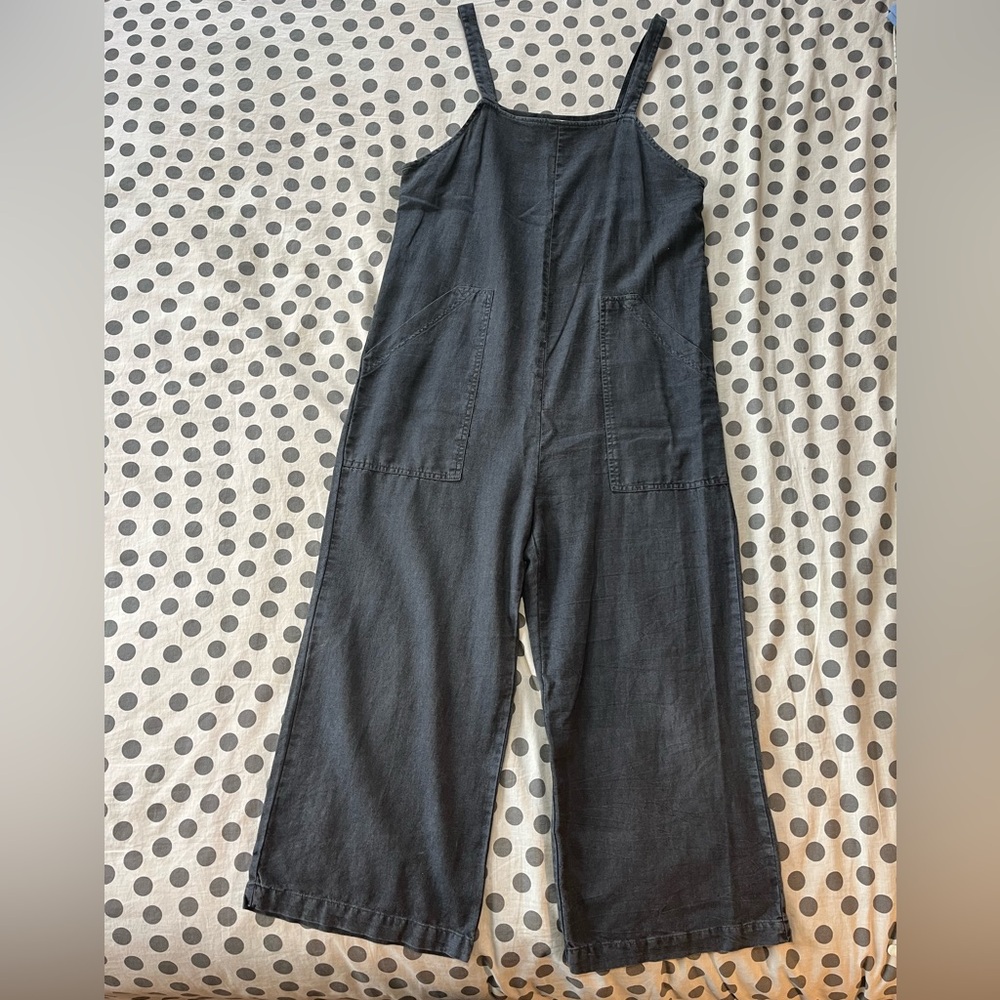 Universal Thread Overalls Size XS